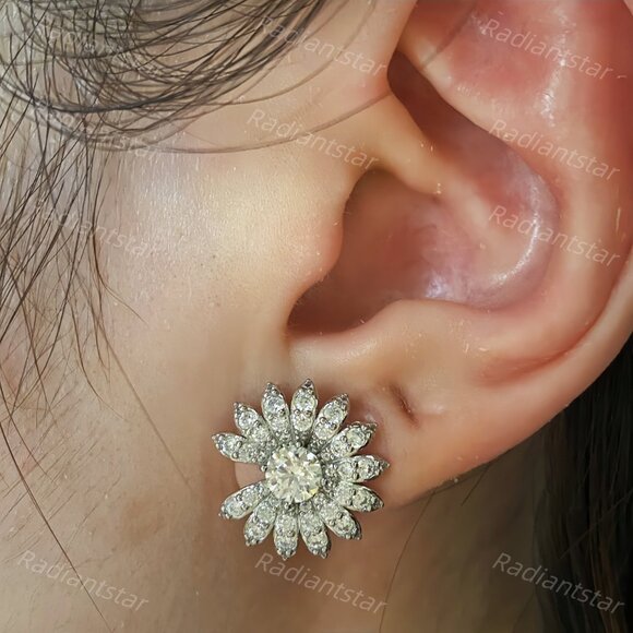 NEW Certified 1ct. t.w. Moissanite Daisy Flower Stud Earrings - Picture 4 of 6